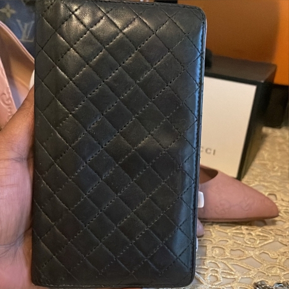 Authentic Chanel Lambskin Leather Wallet,Box, Chain, and Authenticate card - Picture 9 of 14